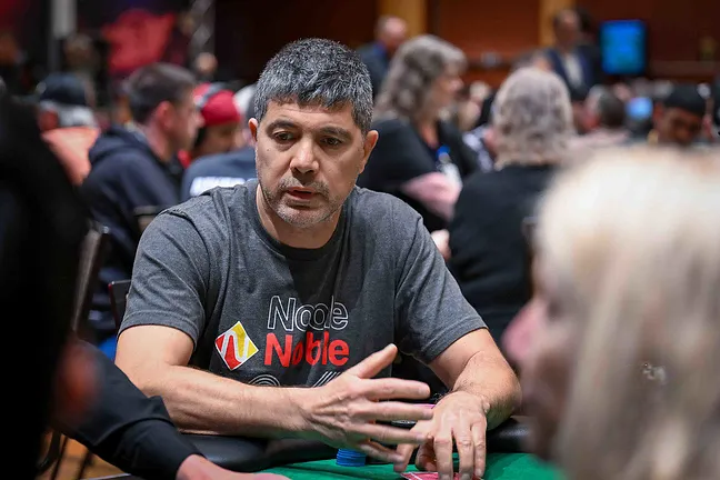 Angelo Gambrelis Grabs Day 1b Chip Lead at Vegas World Championship